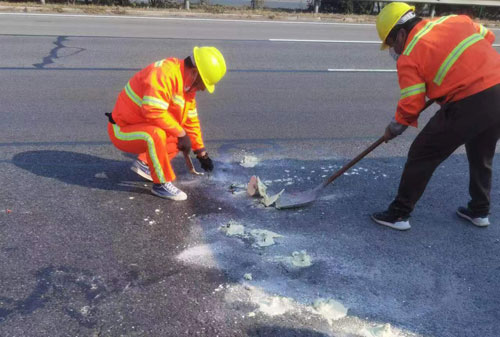 八公山公路下沉注浆加固